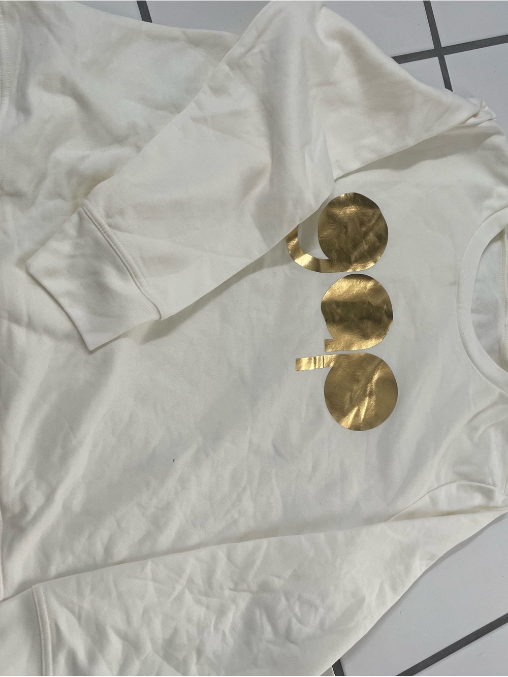 GAP Cream Sweatshirt with Metallic Gold Accents